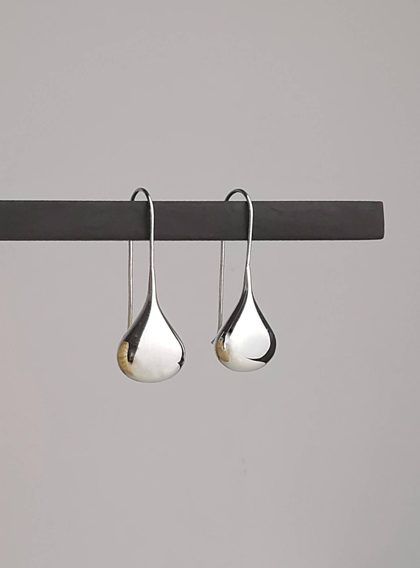 Drop earrings made of 925 silver, long hanging earrings, drop-shaped teardrop minimalist hanging earrings waterdrop waterdrop