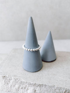 Bubble Ring, dünner feiner Perlenring aus 925 Silber - CocosyBerlin