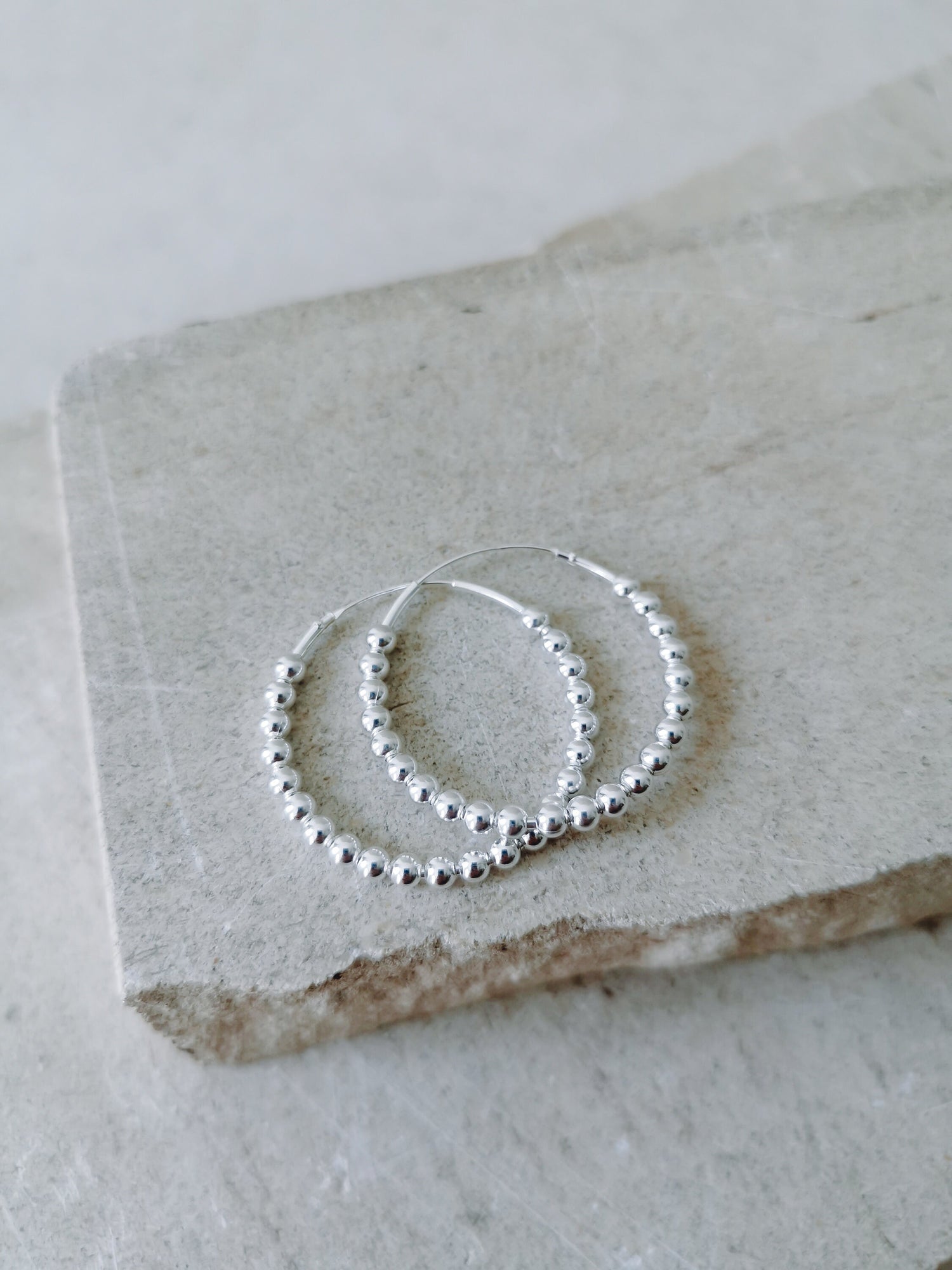 Boucles d'oreilles créoles en perles en argent 925, boucles d'oreilles fines en argent sterling, boucles d'oreilles créoles fines en argent 925