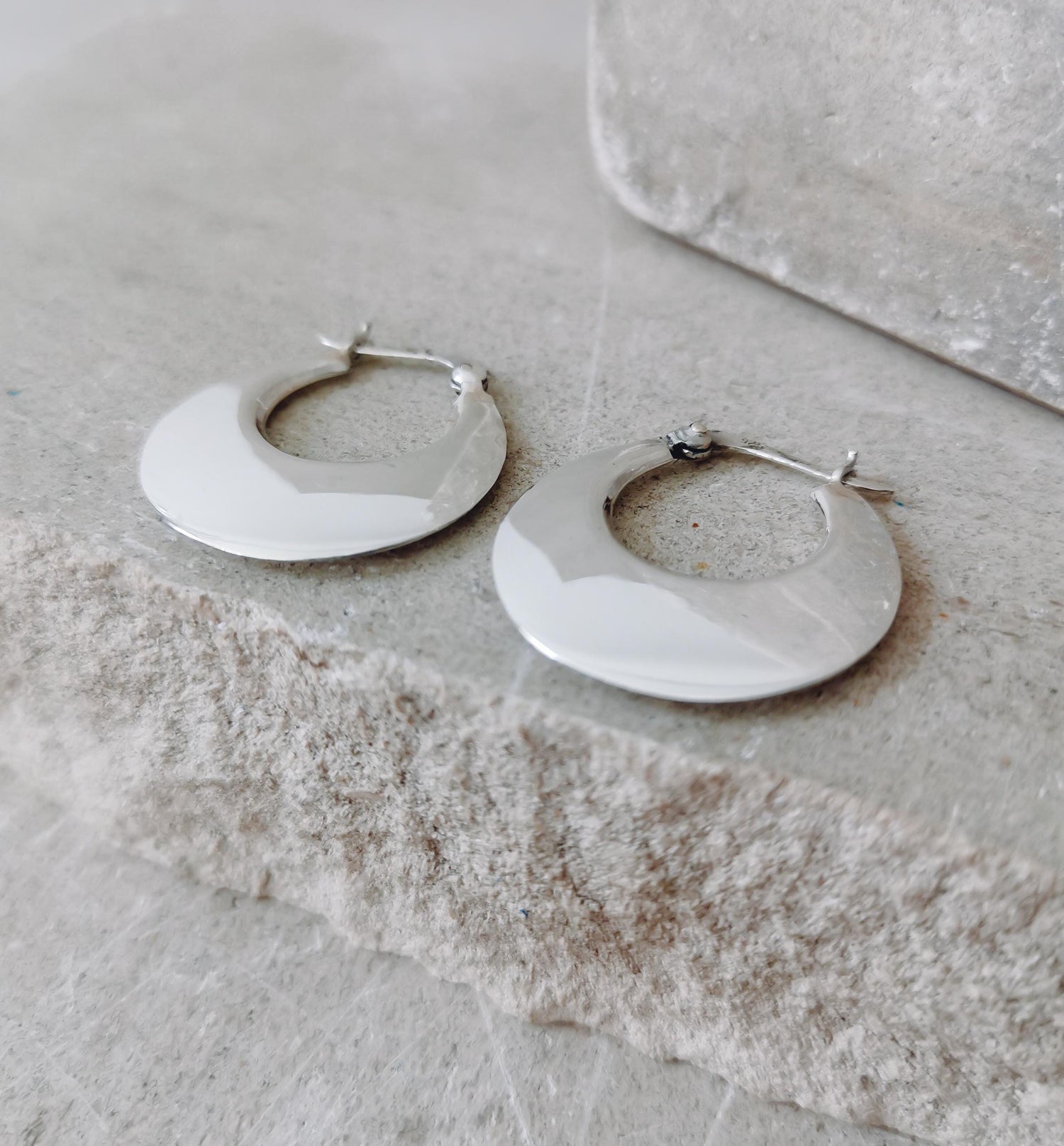 Silver 925 half moon hoop earrings, Sterling silver hoop earrings 30 mm, Minimalist small hoop earrings