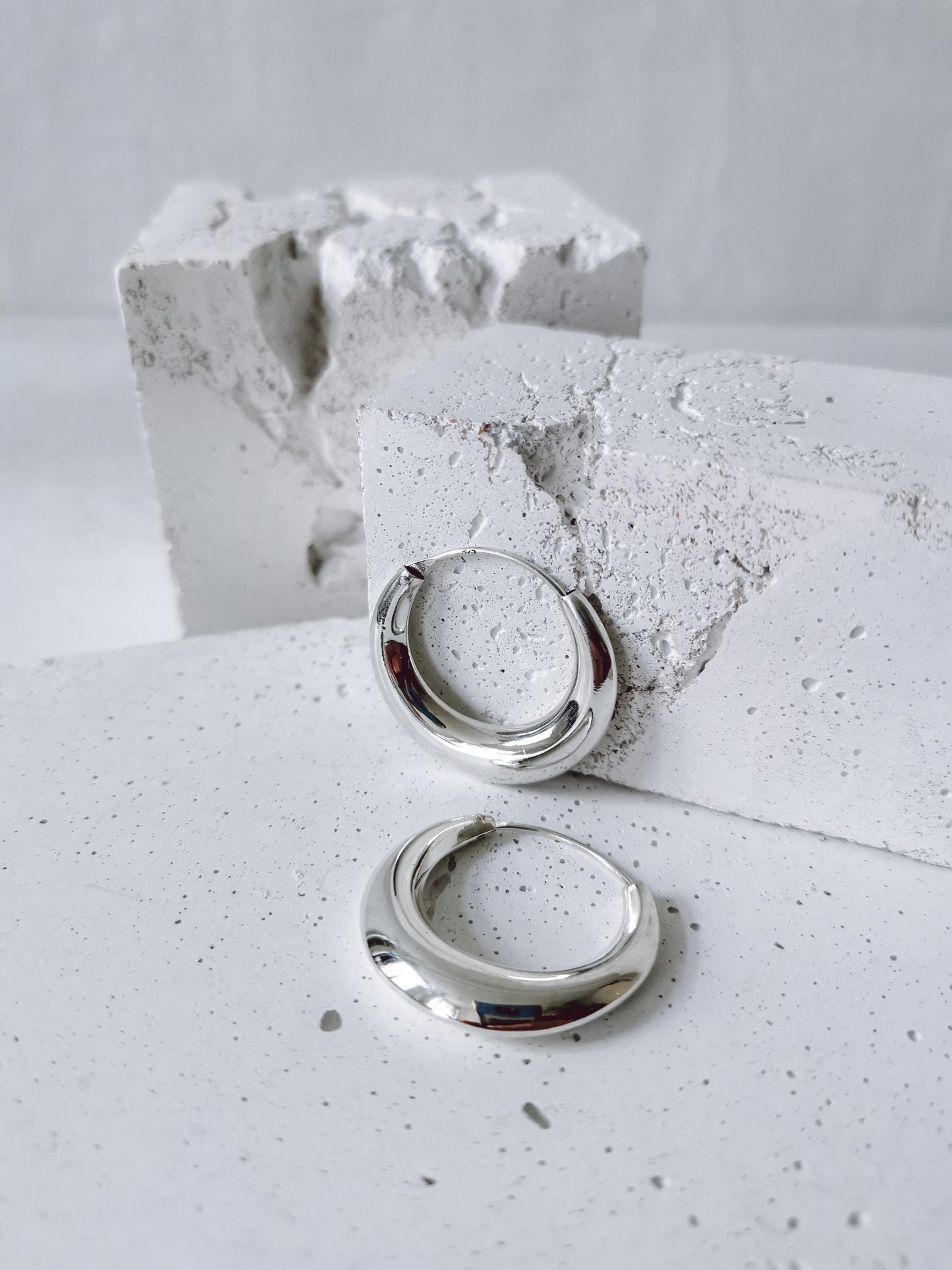 Halbmond Creolen aus 925 Silber, Chunky Sterling Silber Creolen 30 mm, Minimalistische breite Creolen