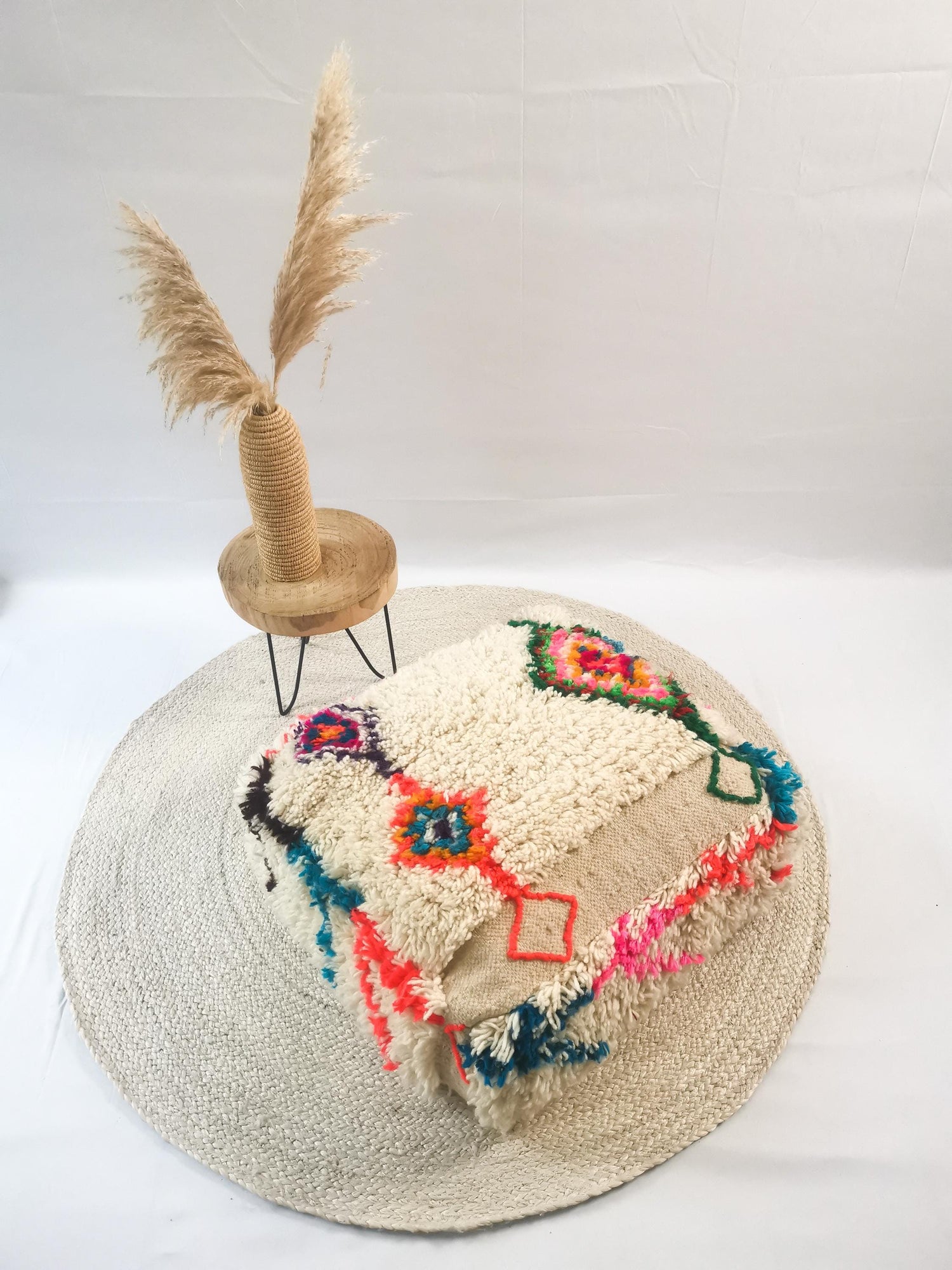 Marokkanischer Pouf, Berber Bodenkissen, Sitzkissen aus Wolle, Vintage Kissen, Boho Sitzkissen Beni Ourain