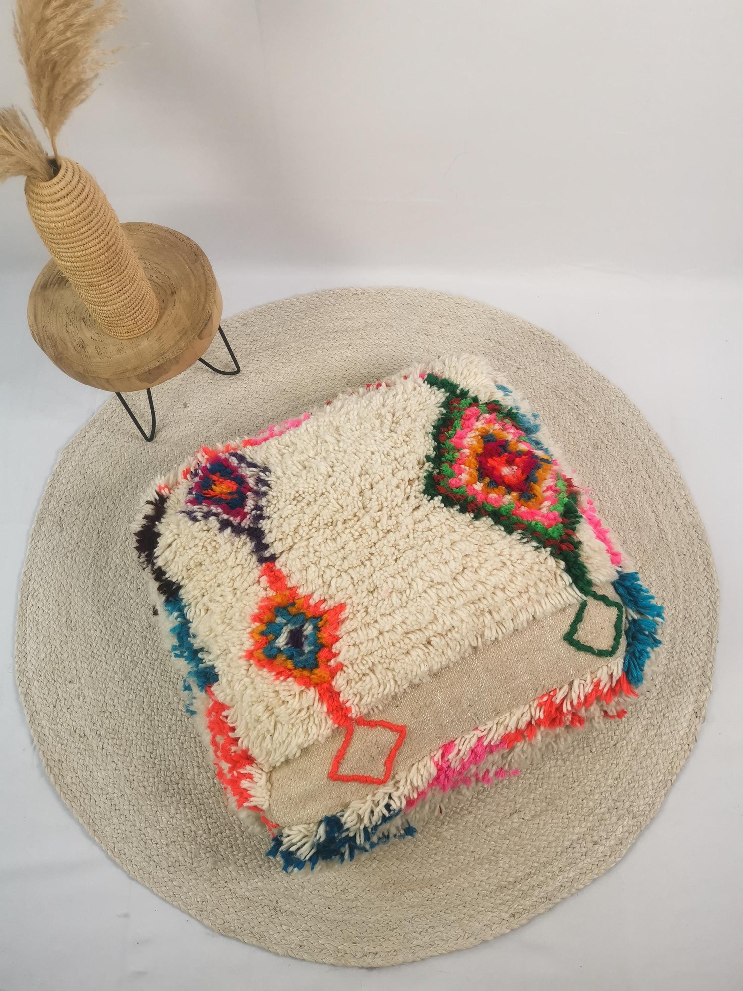 Marokkanischer Pouf, Berber Bodenkissen, Sitzkissen aus Wolle, Vintage Kissen, Boho Sitzkissen Beni Ourain