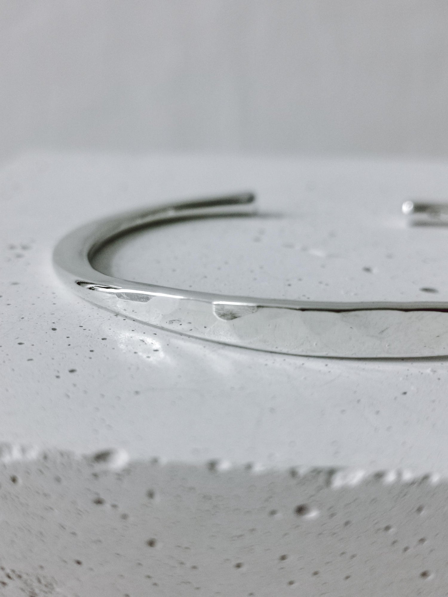Sterling silver adjustable bangle, hammered textured, 925 silver bangle, minimalist silver bangle