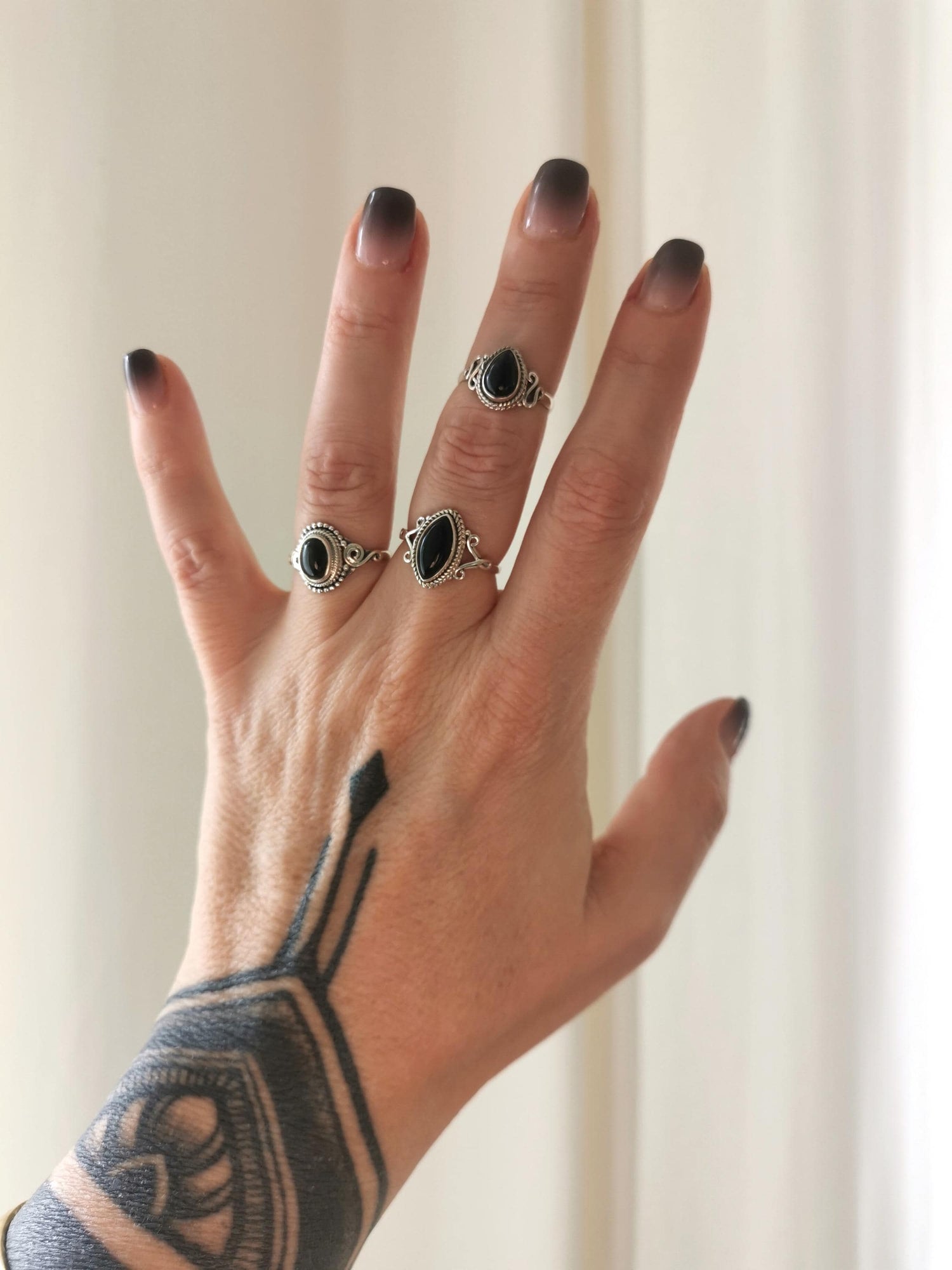 Bague en argent 925 avec pierre d'onyx ovale, bague en argent avec onyx noir, bague en argent sterling avec pierre précieuse d'onyx