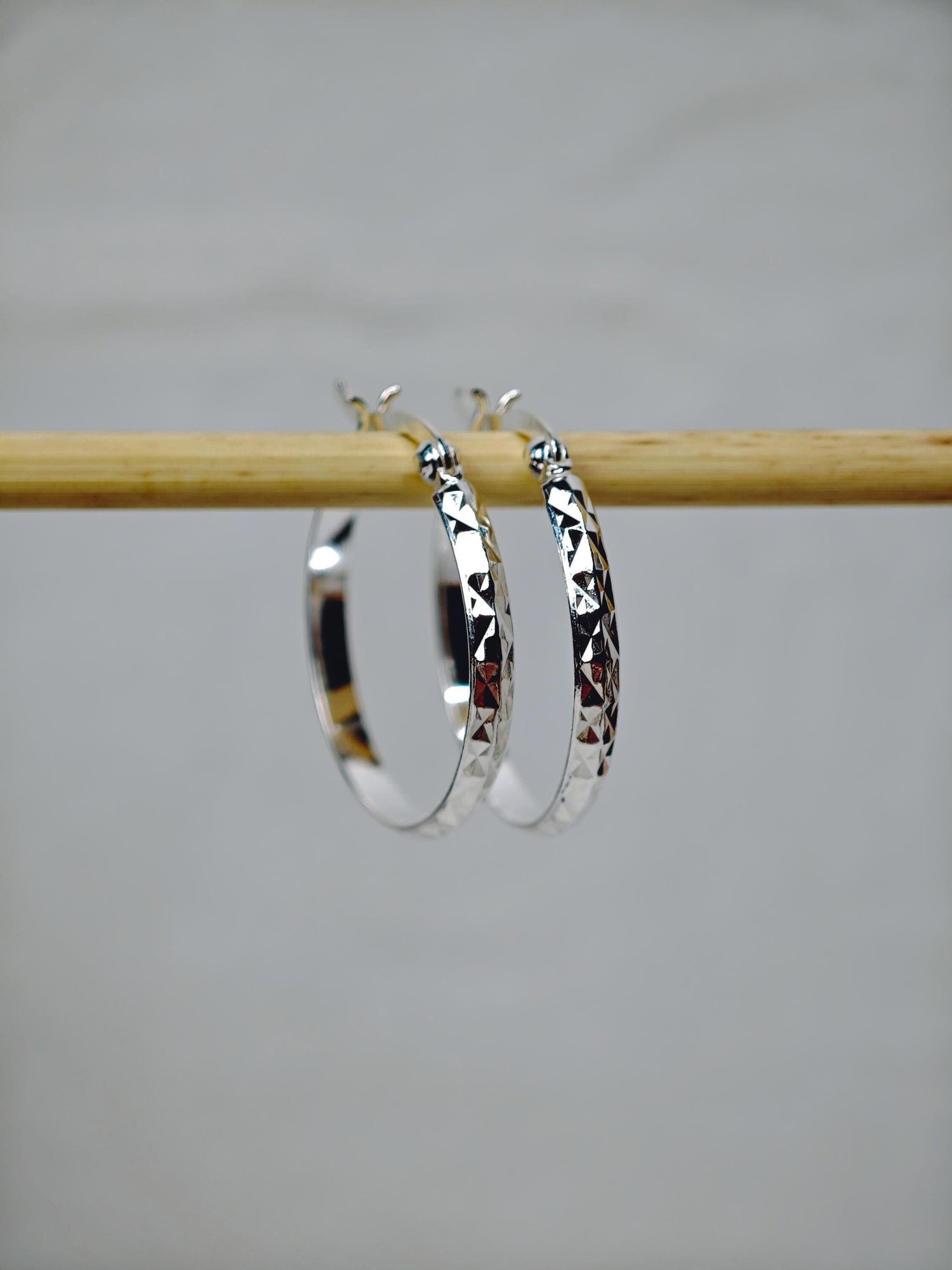 Sterling silver hoop earrings, silver hoop earrings 25 mm, minimalist hoop earrings 925 silver structured