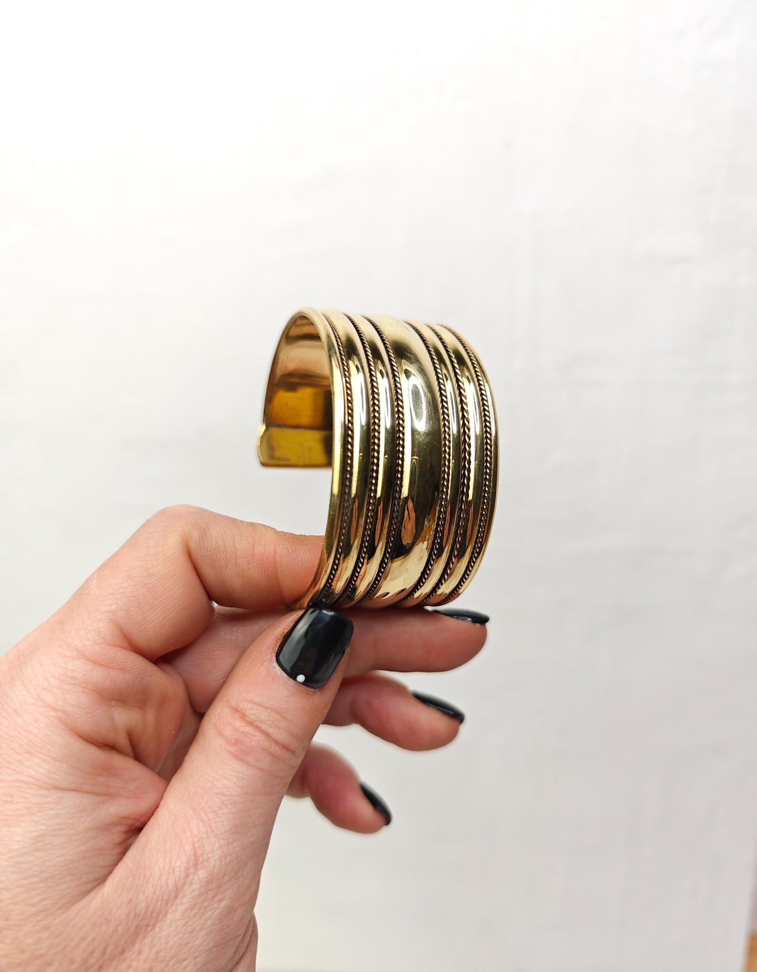 Breiter Messing Armreif, Verstellbarer Armreif gold, Statement Armreif, Manschette Armreif aus Messing