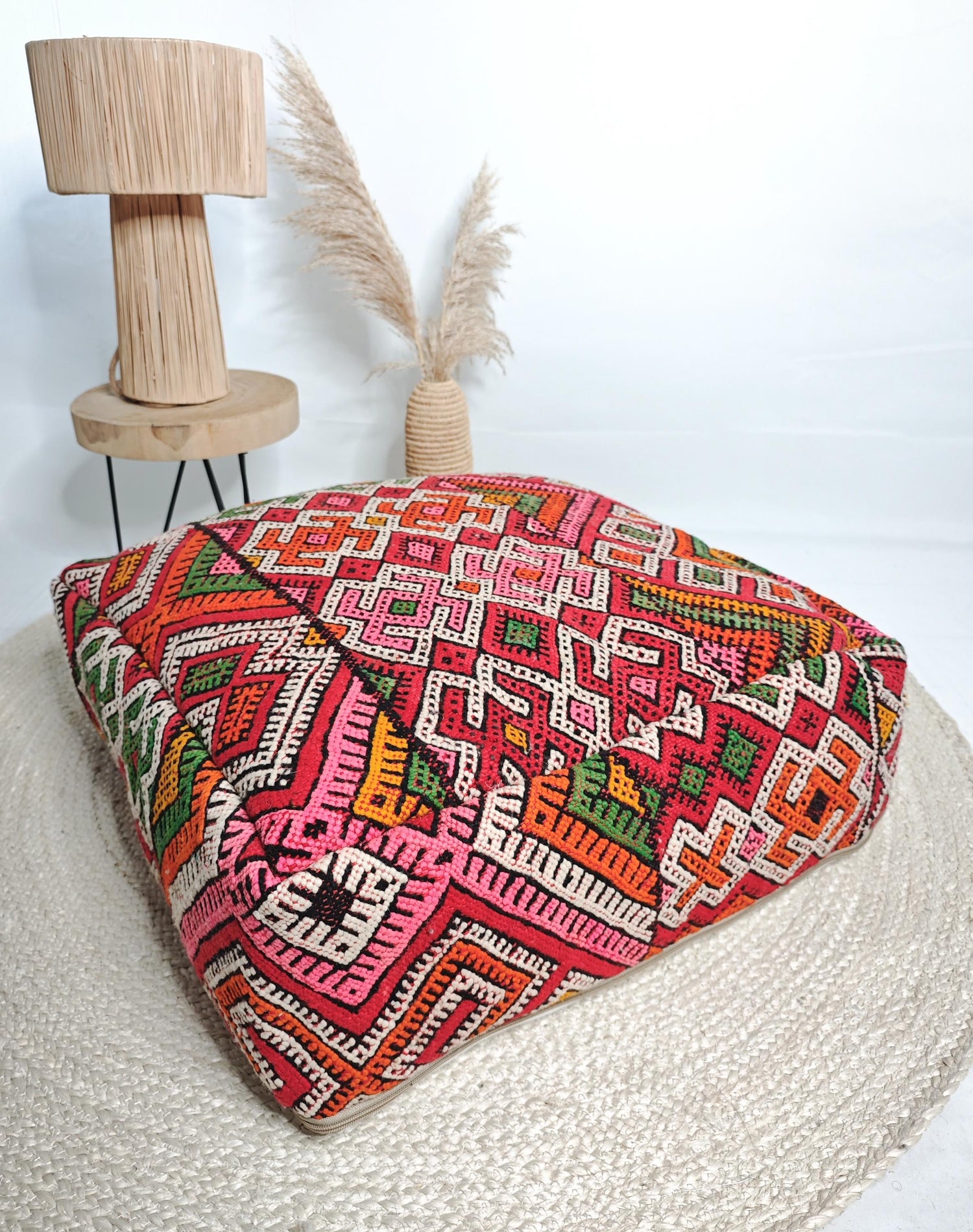 Pouf marocain, coussin de sol berbère coloré, coussin d'assise en laine, coussin de sol kilim vintage, coussin d'assise bohème Marrakech noué main