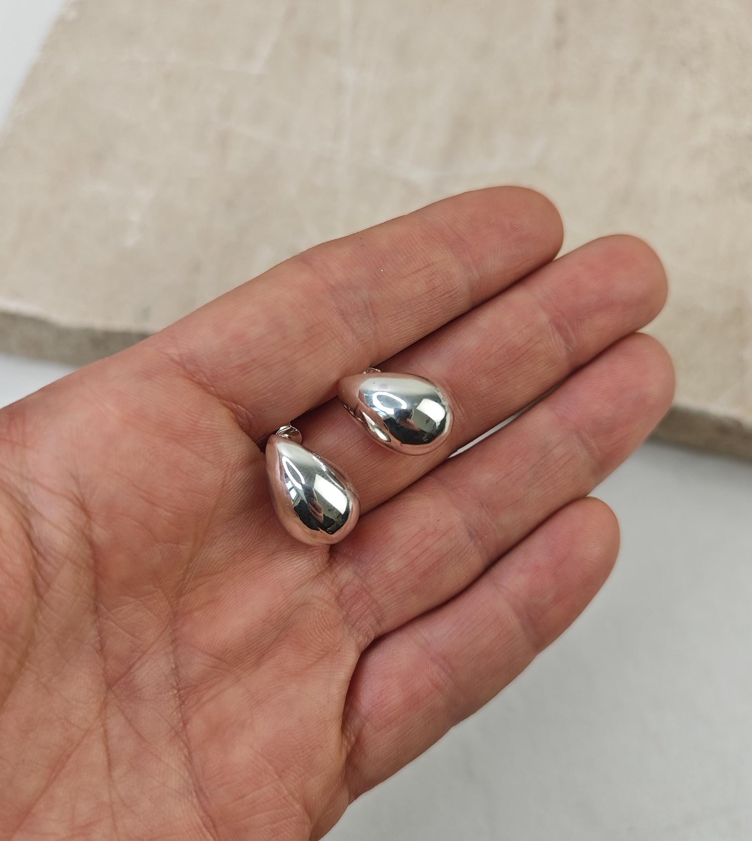 Boucles d'oreilles pendantes en argent 925, boucles d'oreilles en forme de larme, boucles d'oreilles minimalistes en forme de larme, boucles d'oreilles en forme de goutte d'eau