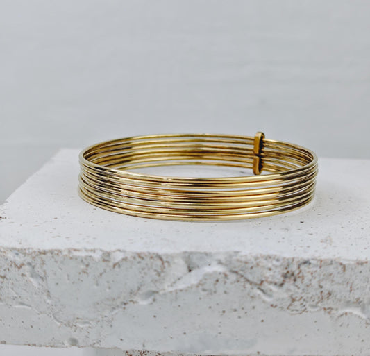 Goldener Armreif aus Messing, "Semainier" Armreif aus 7 Reifen, 7 Armreifen in einem, Statement Armreif, Set 7 Armreife gold