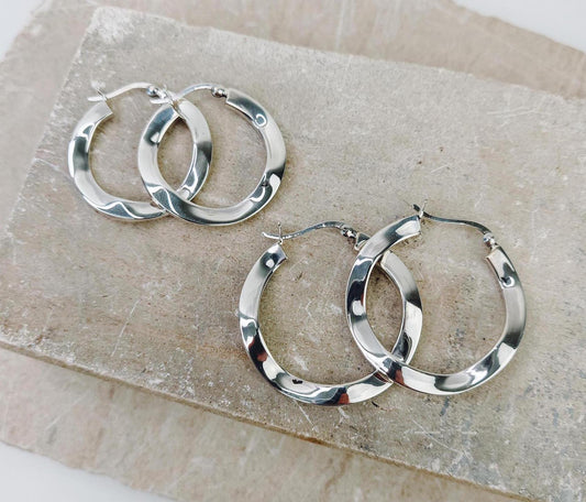 Sterling Silber gewellte Creolen, Silber Creolen 30 mm, Wellen Creolen 35 mm, Minimalistische Creolen 925 Silber