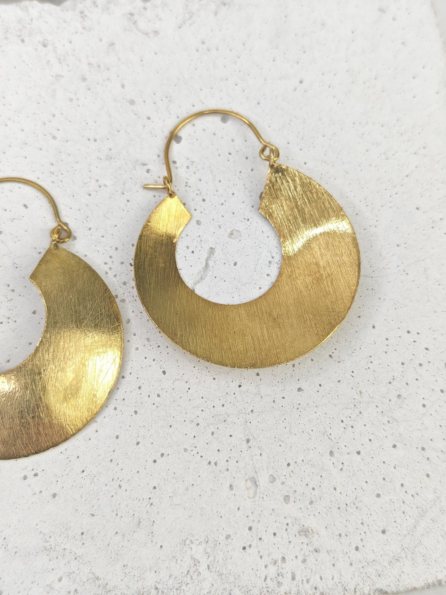 Statement hoop earrings, chunky brass tribal disc earrings 40 mm, hippie boho golden earrings