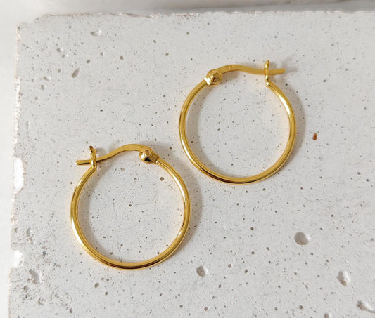 Creolen aus 925 Silber mit 14 Karat Vergoldung 20 mm, Minimalistische Creolen, Gold plated Hoops 1,2 x 20 mm