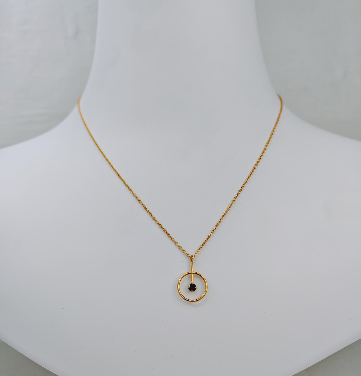 Chaîne en argent 925 plaqué or avec pendentif cercle, pendentif collier plaqué or 14 carats, pendentif cercle avec pierre d'onyx noir