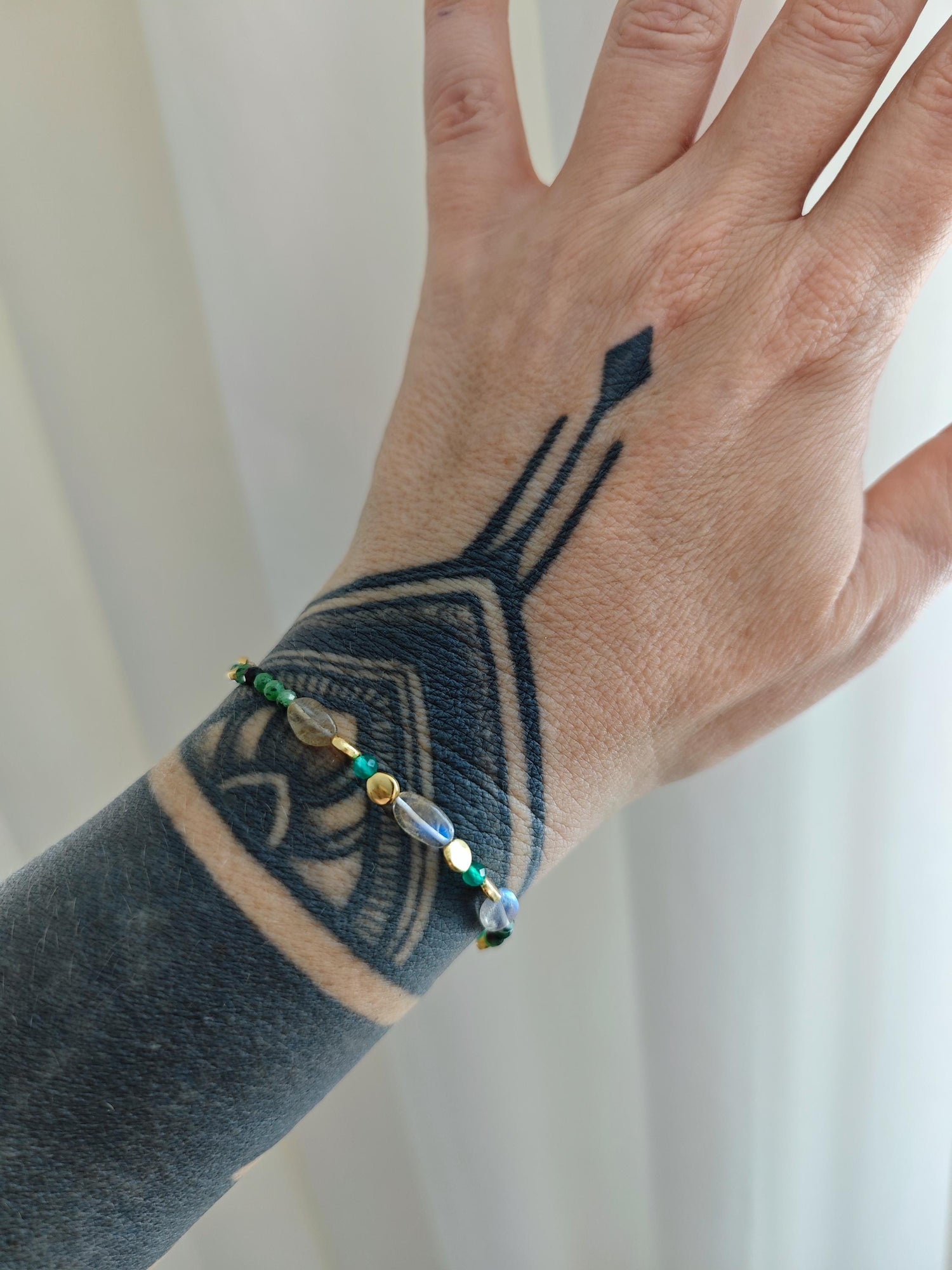 River In The Woods - handmade pearl bracelet with labradorite, amazonite and ruby ​​zoisite and 18 carat gold plating