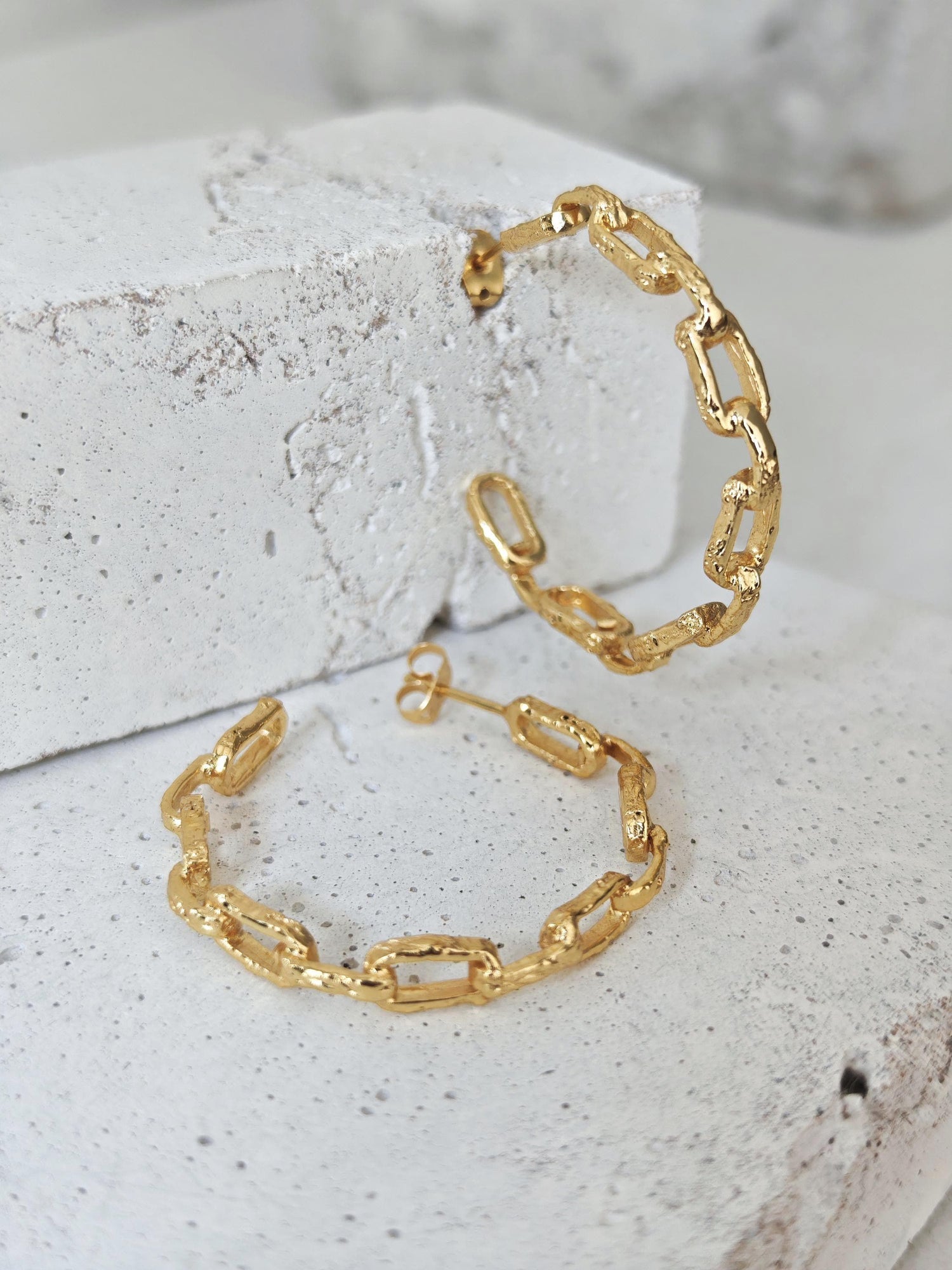goldene Chunky Statement  Kettenglieder Creolen mit 18K Vergoldung Statement Link Chain Ohrringe, 35mm oder 45mm groß