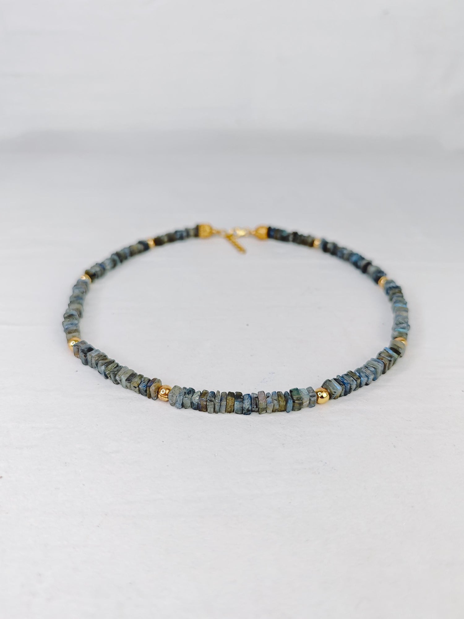 Northern Lights – Labradorite and gold-plated sterling silver necklace, pearl necklace