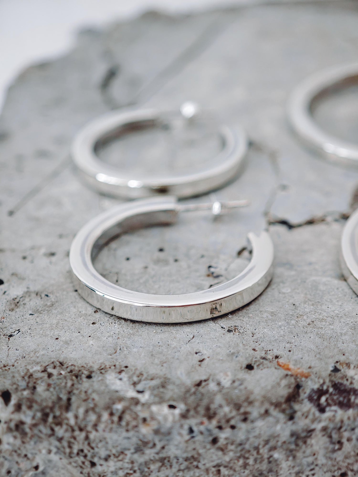 Wide chunky hoop earrings made of 925 silver 30mm or 40mm, square open hoop earrings