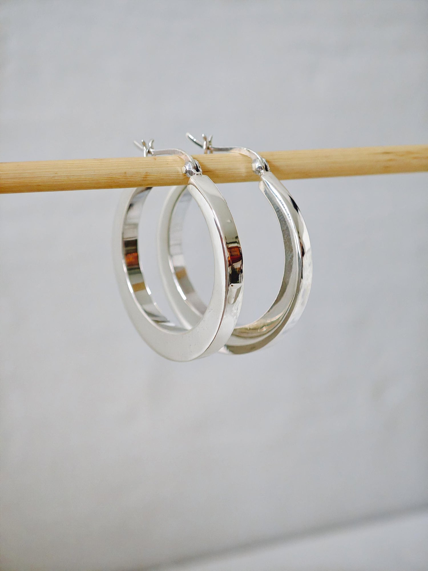 Medium Chunky Creolen 35mm aus 925 Silber, Breite Statement Hoops, handgefertigte Ohrringe