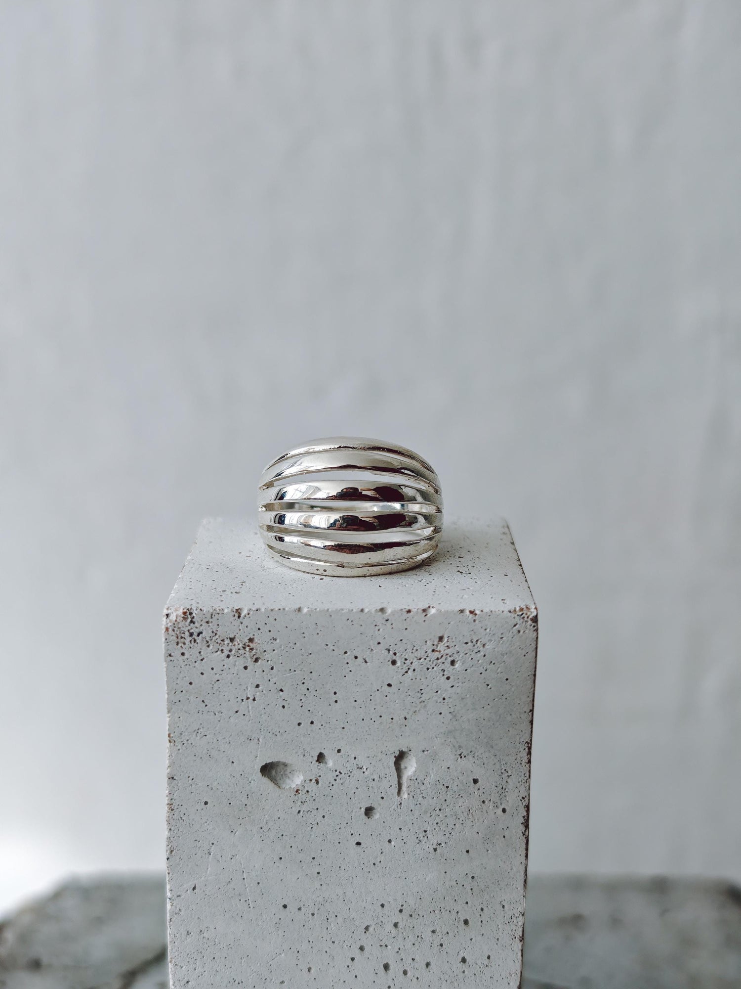 Chunky Statement Ring aus 925 Silber, Handgemachter Minimal Fingerring, Auffälliger Designer Silberring