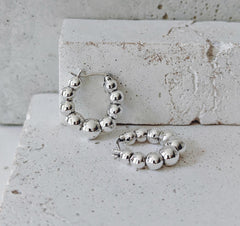 Bubble Ohrringe aus 925 Silber, Kugel Statement Creolen, Chunky Perlen Hoops - CocosyBerlin