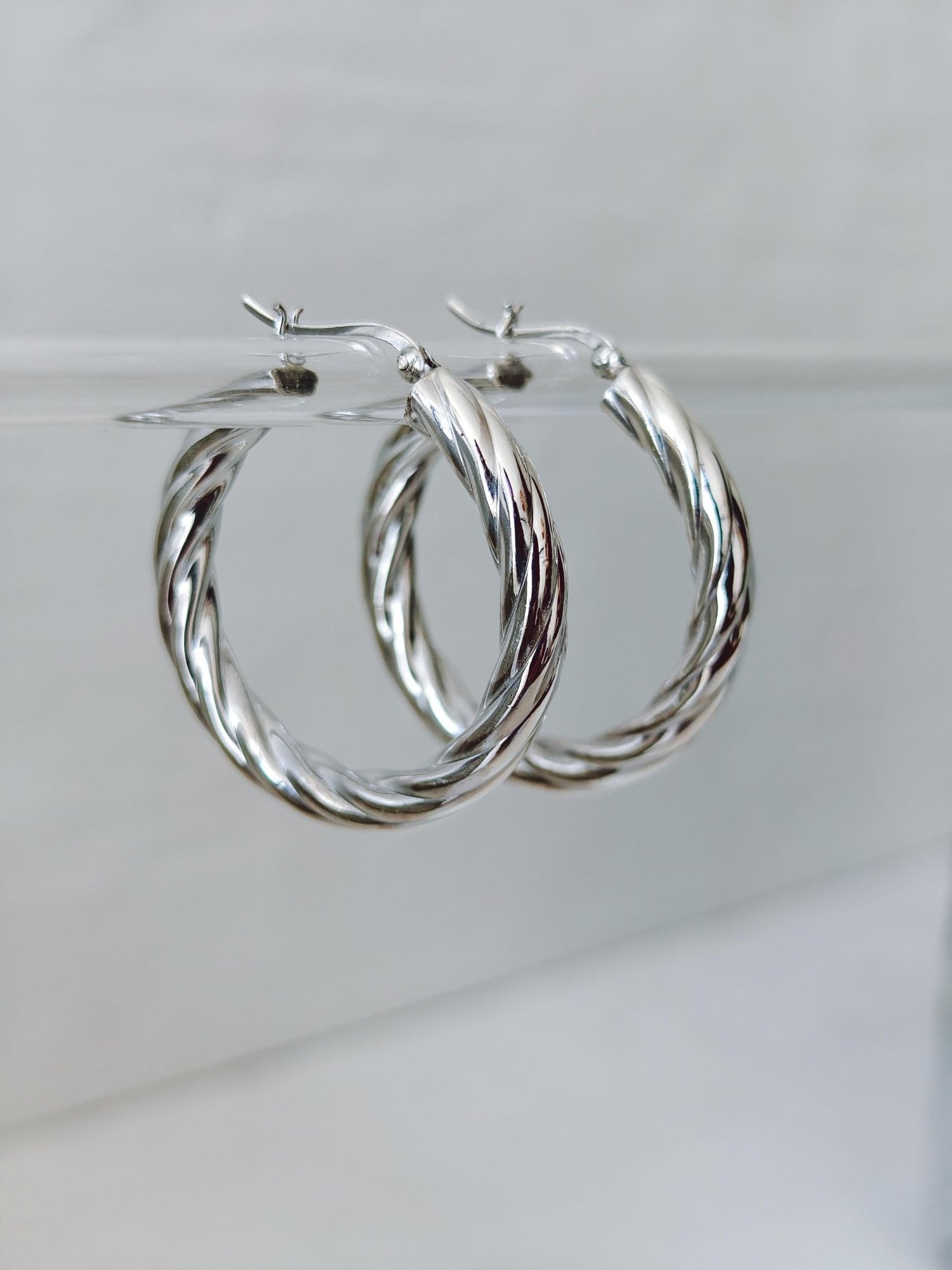 Twisted Chunky Creolen aus 925 Silber, Breite gedrehte Statement Ohrringe, Sterling Silber - CocosyBerlin