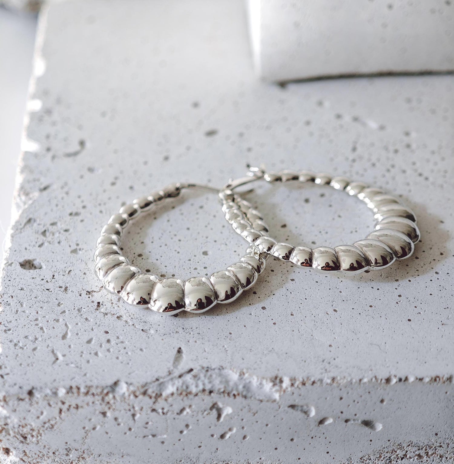 Statement ovale Creolen 925 Silber, Muschel Design Ohrringe, Chunky Shrimp Hoop Ohrringe minimalistisch - CocosyBerlin