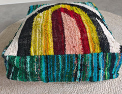 Marokkanischer Pouf bunt mit geometrischen Muster, Upcyling Pouf aus Stoffresten, Boho Sitzkissen - CocosyBerlin