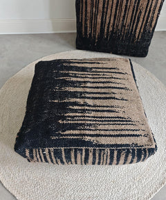 Moderner Pouf Schwarz Natur, Handgemachtes Bodenkissen Marokko, Minimalistisch Boho Interior - CocosyBerlin