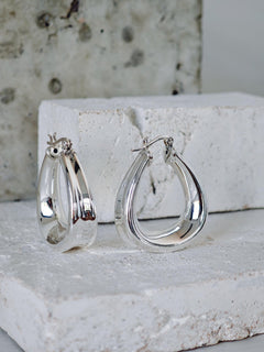 Statement Silber Creolen, Puffy Hoop Ohrringe, Große Chunky Creolen aus 925 Silber in Trapez Form, Minimalistisch - CocosyBerlin