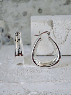 Statement Silber Creolen, Puffy Hoop Ohrringe, Große Chunky Creolen aus 925 Silber in Trapez Form, Minimalistisch - CocosyBerlin