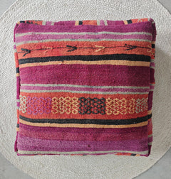Marokkanischer Vintage Pouf, Berber Bodenkissen, Boho Sitzkissen aus Wolle, handarbeit - CocosyBerlin