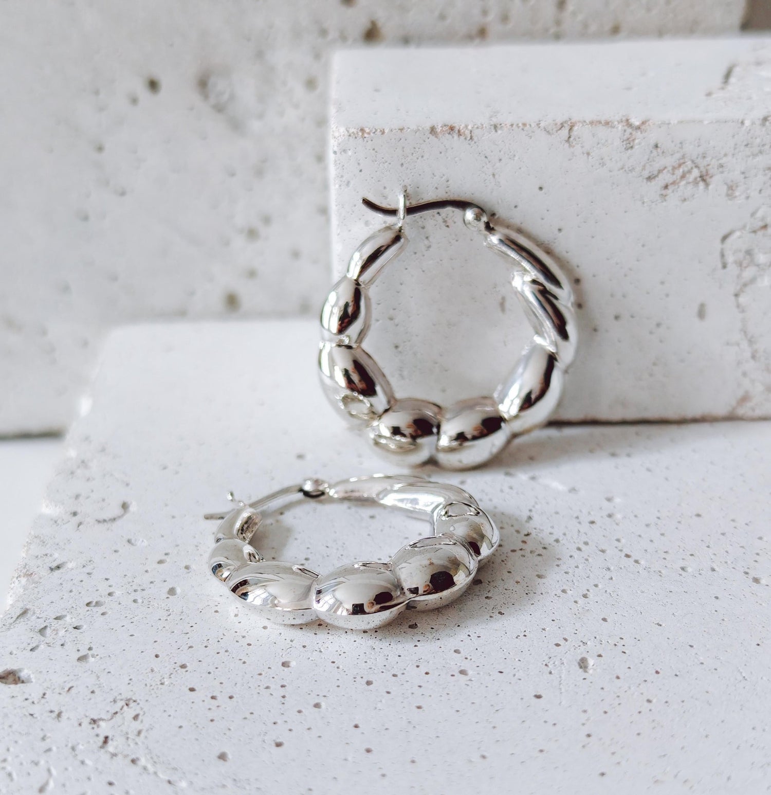 Silber Creolen, Chunky Puffy Hoops, Statement Ohrringe aus 925 Silber - CocosyBerlin