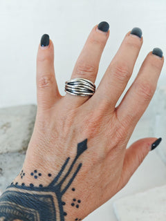Statement Silber Ring gewickelt, Chunky Wire Wickelring aus 925 Silber - CocosyBerlin