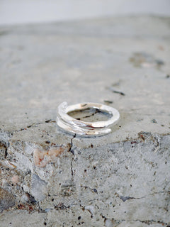 Organischer 925 Silber Ring, Raw Statement Stapelring, Gehämmerter Silberring - CocosyBerlin