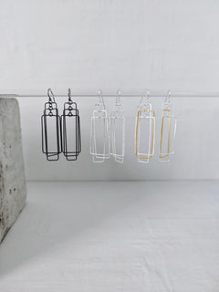 Silber 925 Ohrringe Geometrisch Rechteckig , Minimalistische Statement Hängeohrringe, Schwarz Rhodiniert & 18k Vergoldet - CocosyBerlin