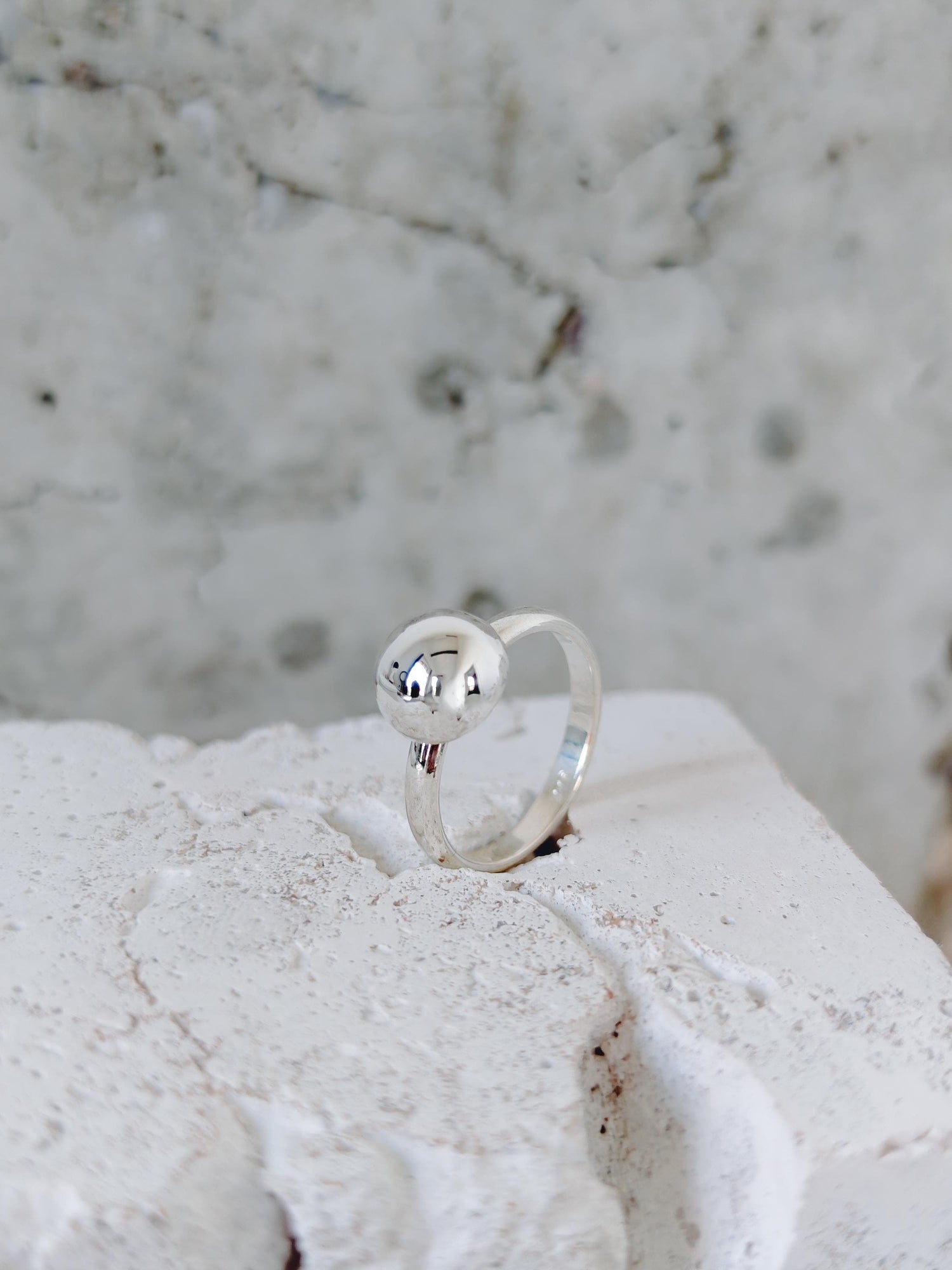 Silber Kugelring, Minimal Halbkugel Ring aus 925 Silber, Ball Ring, Bubble Silver Ring