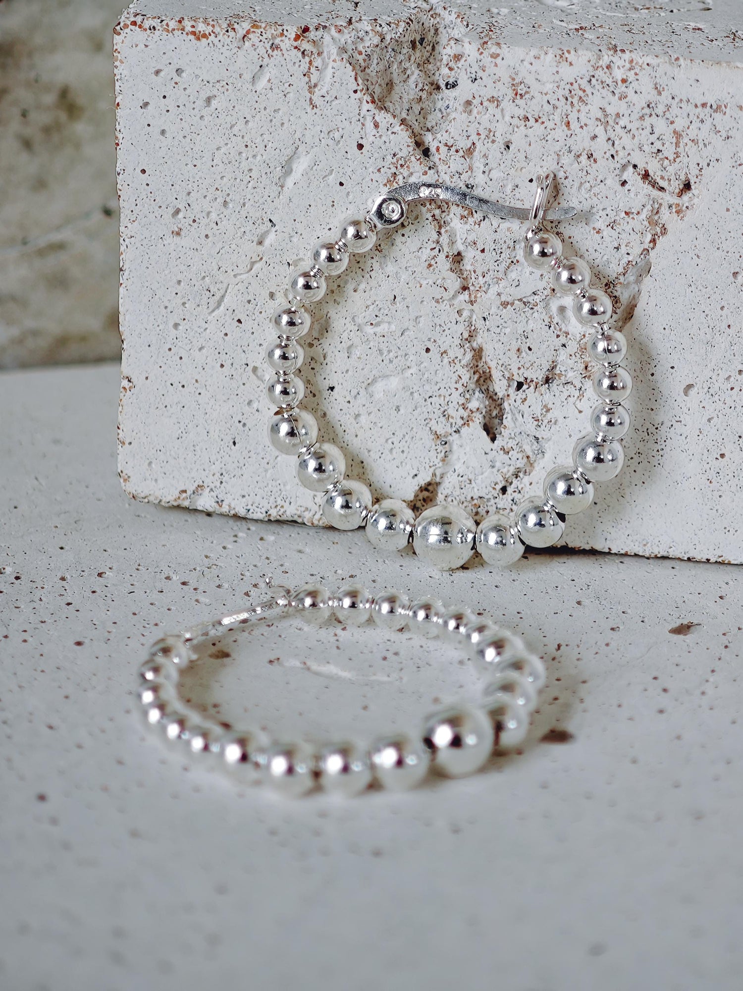 Bubble Ohrringe aus 925 Silber, Kugel Statement Creolen, Perlen Hoops
