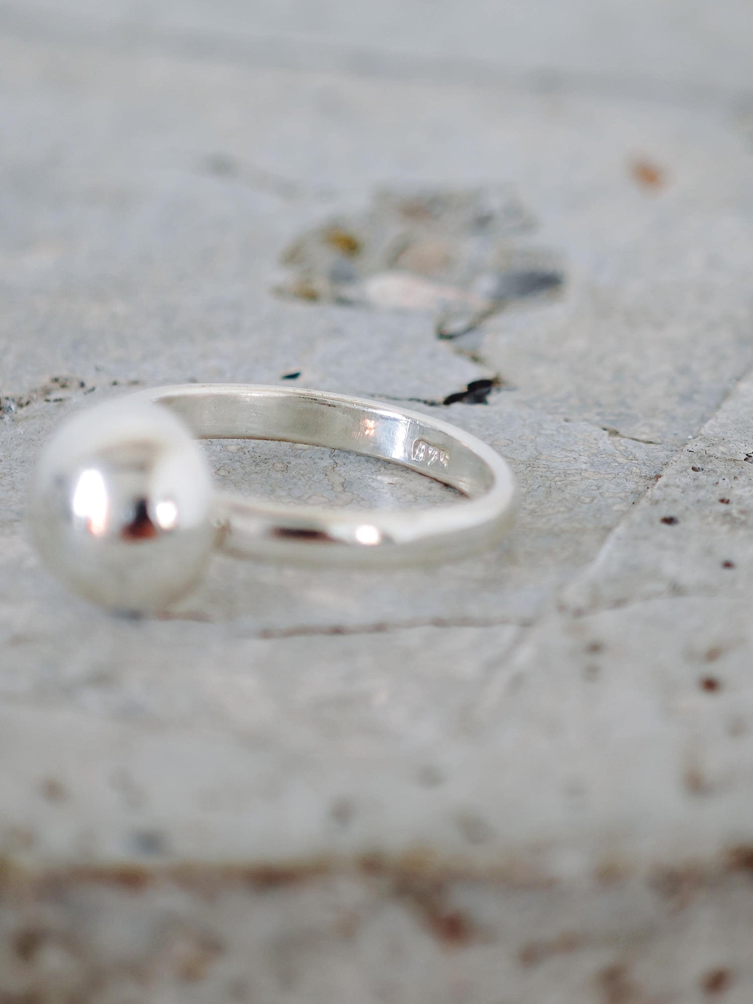 Silber Kugelring, Minimal Halbkugel Ring aus 925 Silber, Ball Ring, Bubble Silver Ring