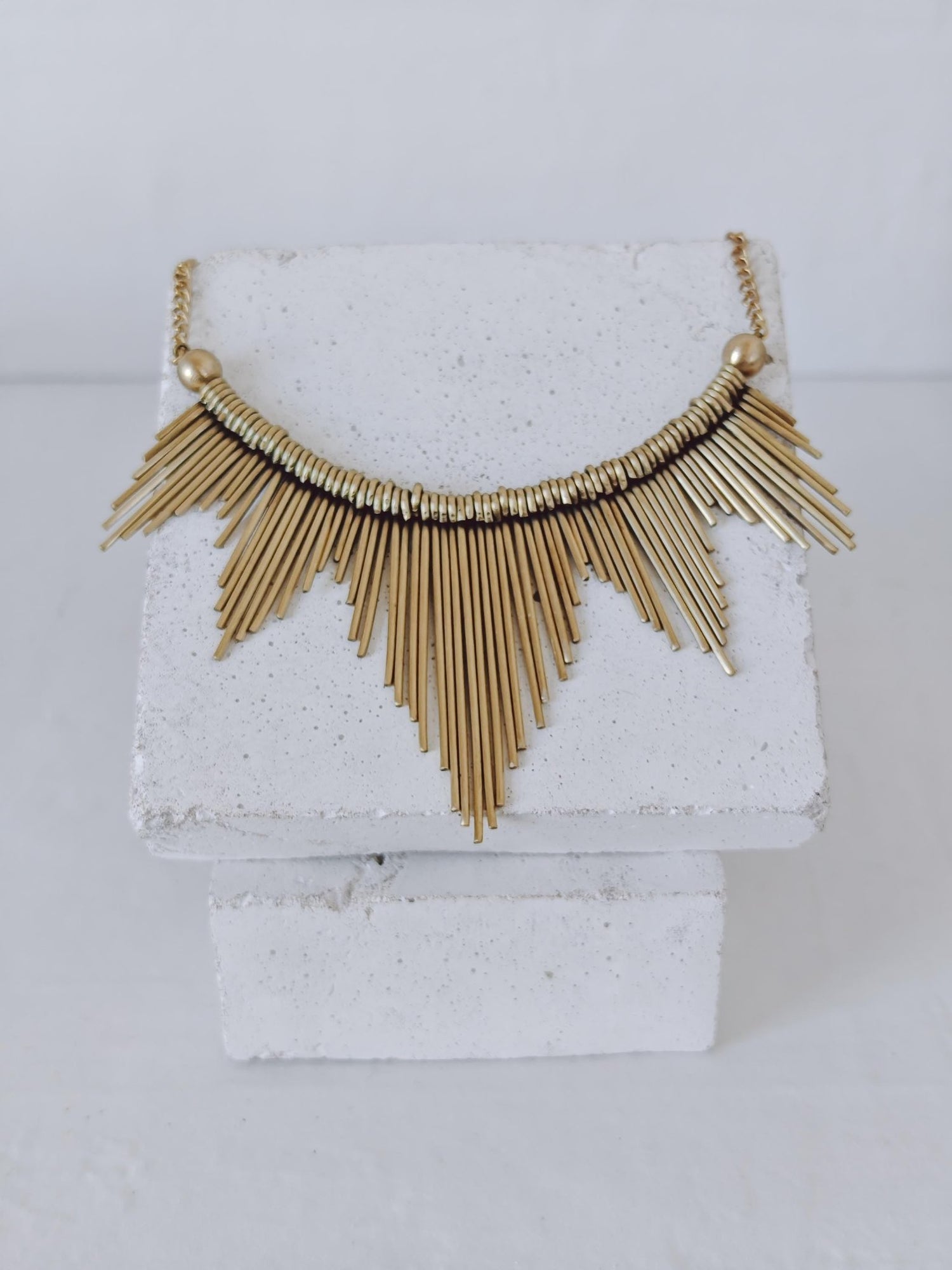 Boho Halskette aus goldenem Messing Sonnenstrahlen Design, Statement Kette / Choker 'Sonne'
