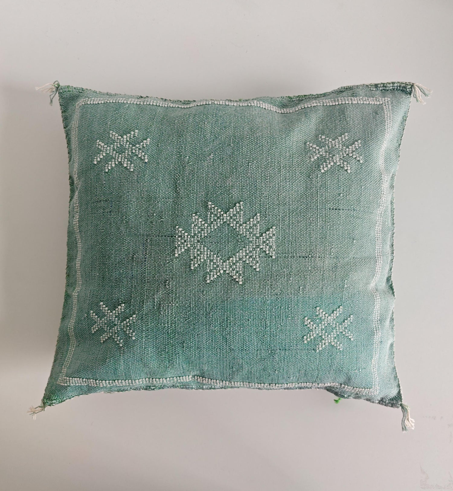 Sabra Kissen aus Marokko | Kaktusseide Kissenhülle | Boho Wohnkissen | Marokkanisches Sofakissen | Orientalisches Dekokissen | Handgewebt