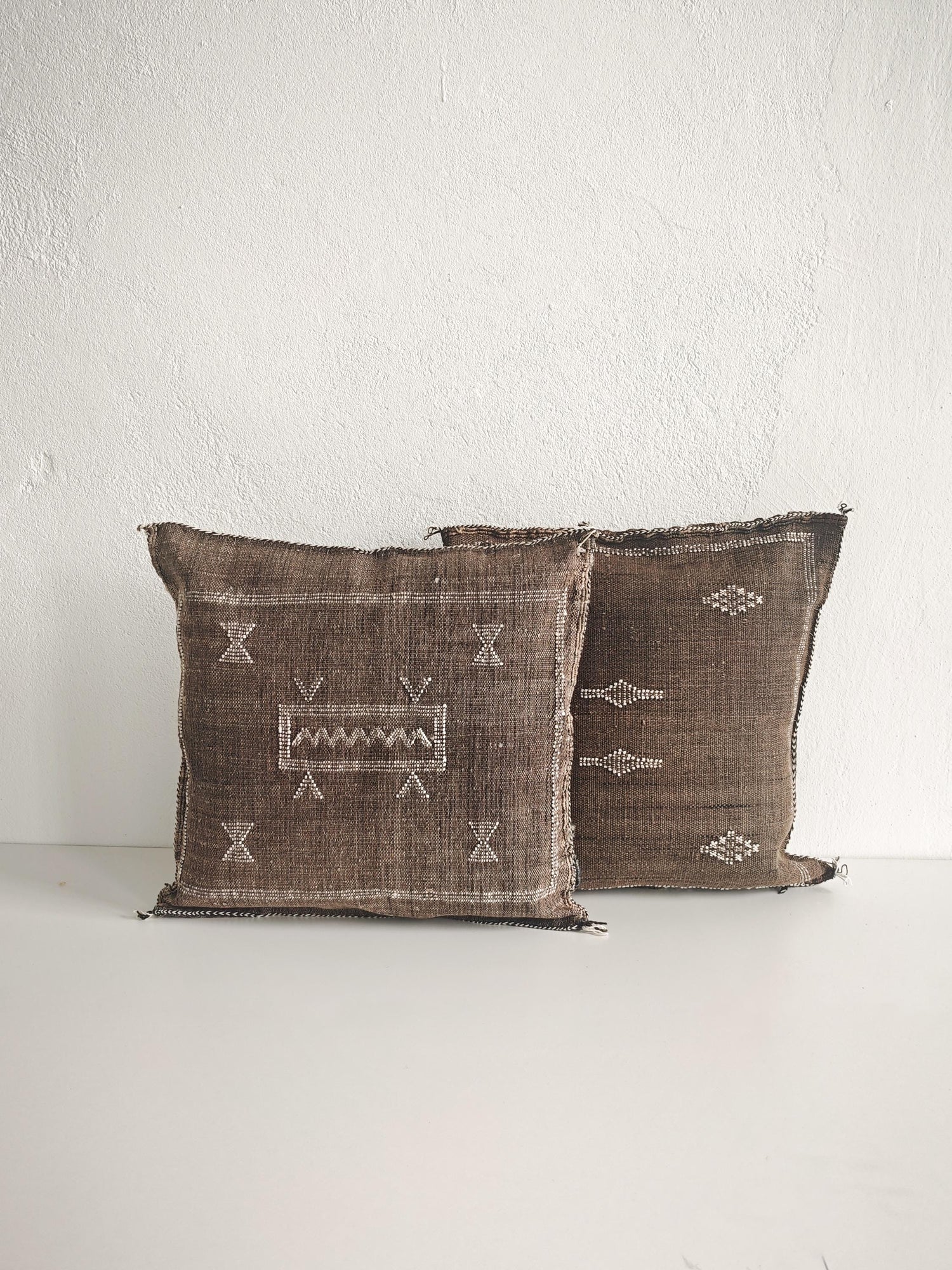 Sabra Kissen aus Marokko | Ethno Kissenhülle | Boho Wohnkissen Braun | Marokkanisches Sofakissen | Orientalisches Dekokissen | Handgewebt