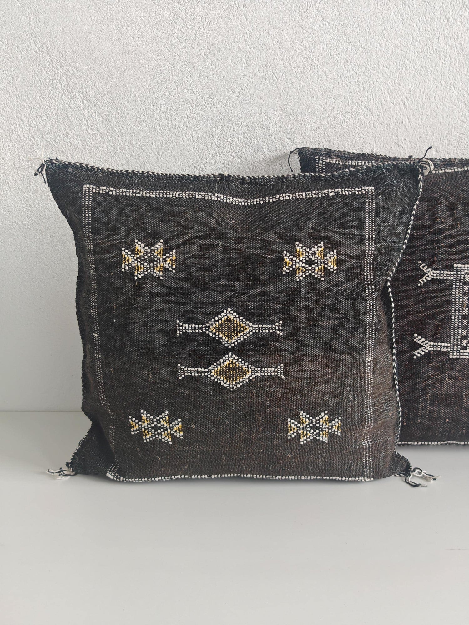 Sabra Kissen aus Marokko | Ethno Kissenhülle | Boho Wohnkissen Braun | Marokkanisches Sofakissen | Orientalisches Dekokissen | Handgewebt