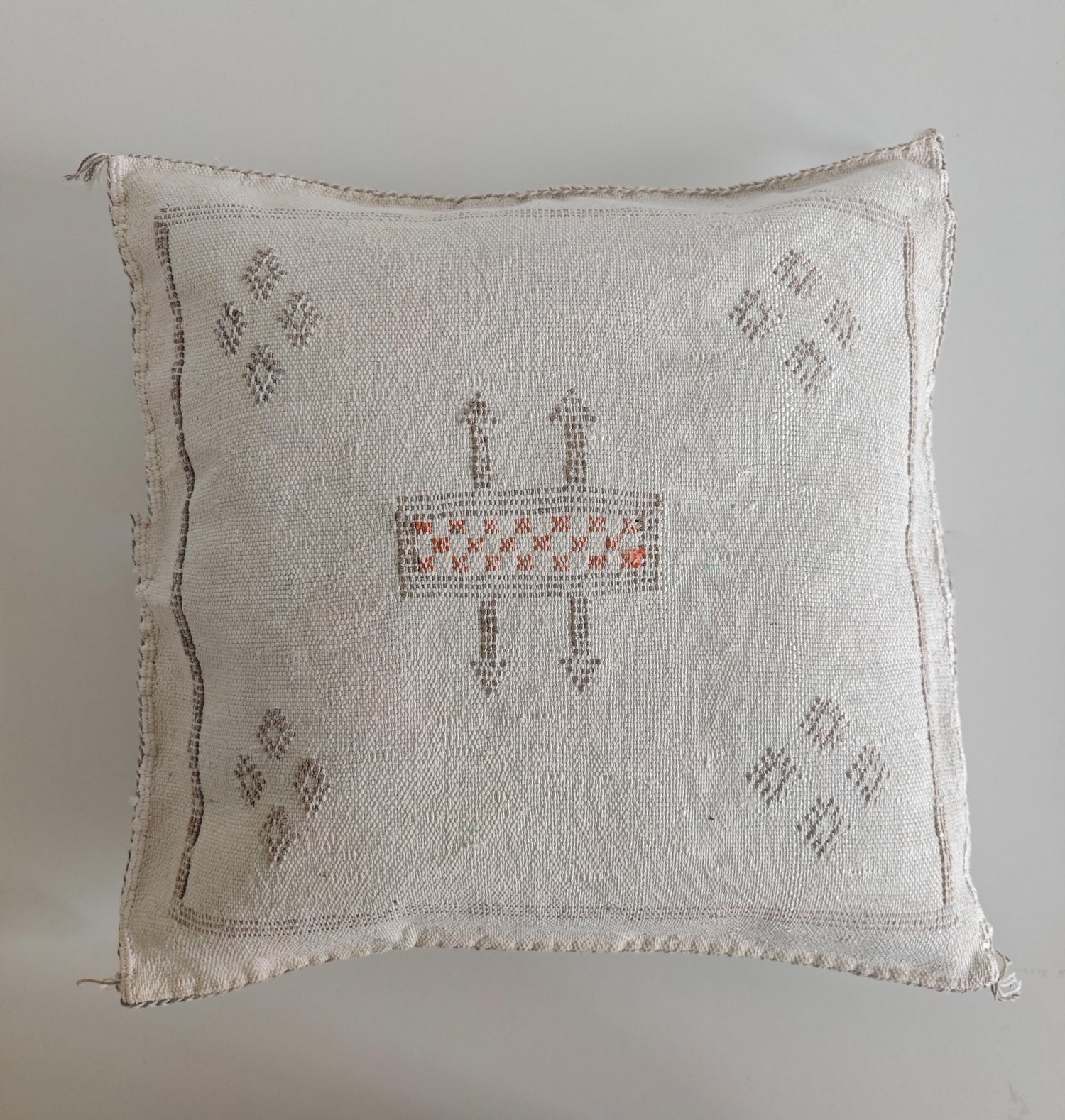 Sabra Kissen aus Marokko | Ethno Kissenhülle | Boho Wohnkissen Weiss | Marokkanisches Sofakissen | Orientalisches Dekokissen | Handgewebt