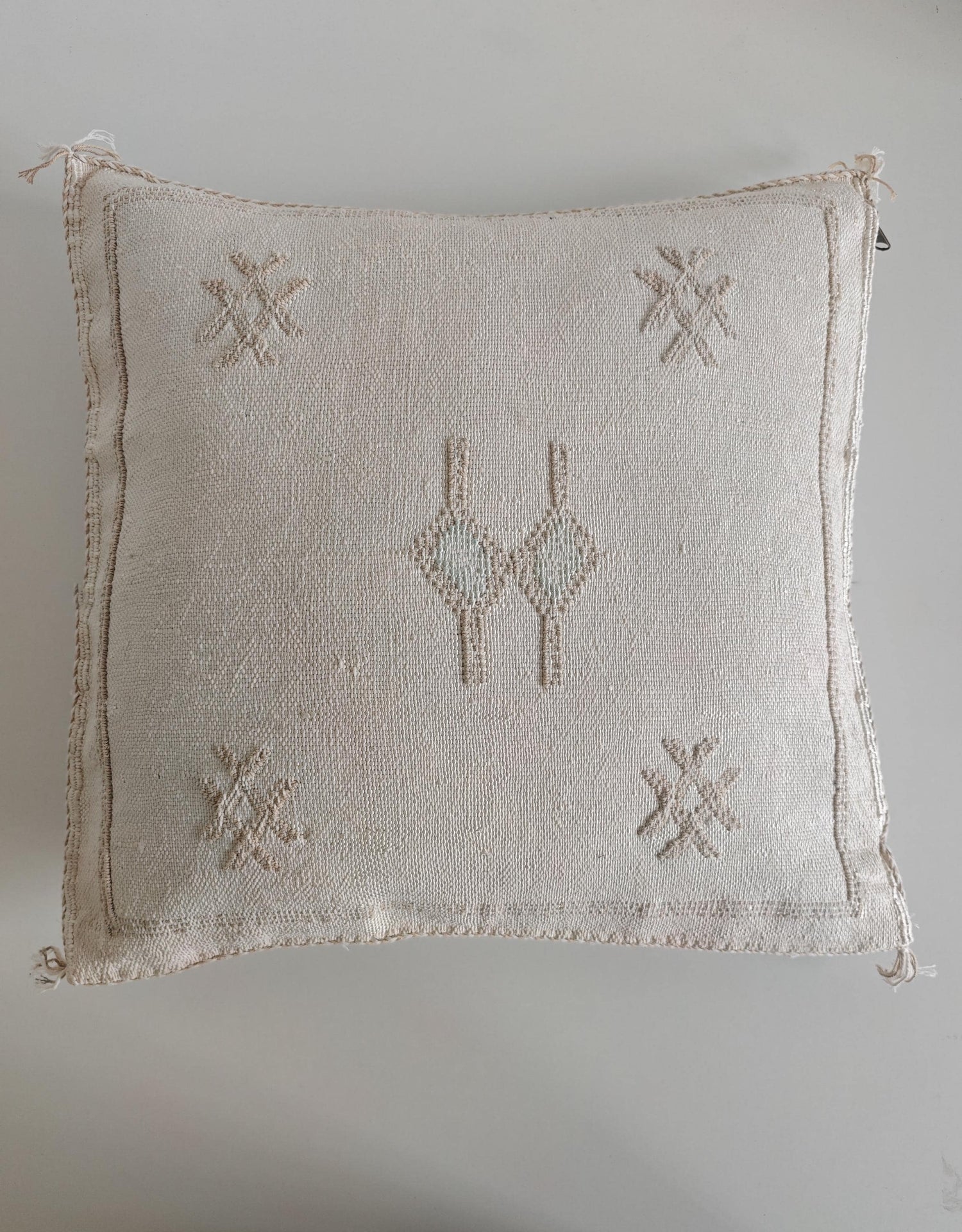 Sabra Kissen aus Marokko | Ethno Kissenhülle | Boho Wohnkissen Weiss | Marokkanisches Sofakissen | Orientalisches Dekokissen | Handgewebt