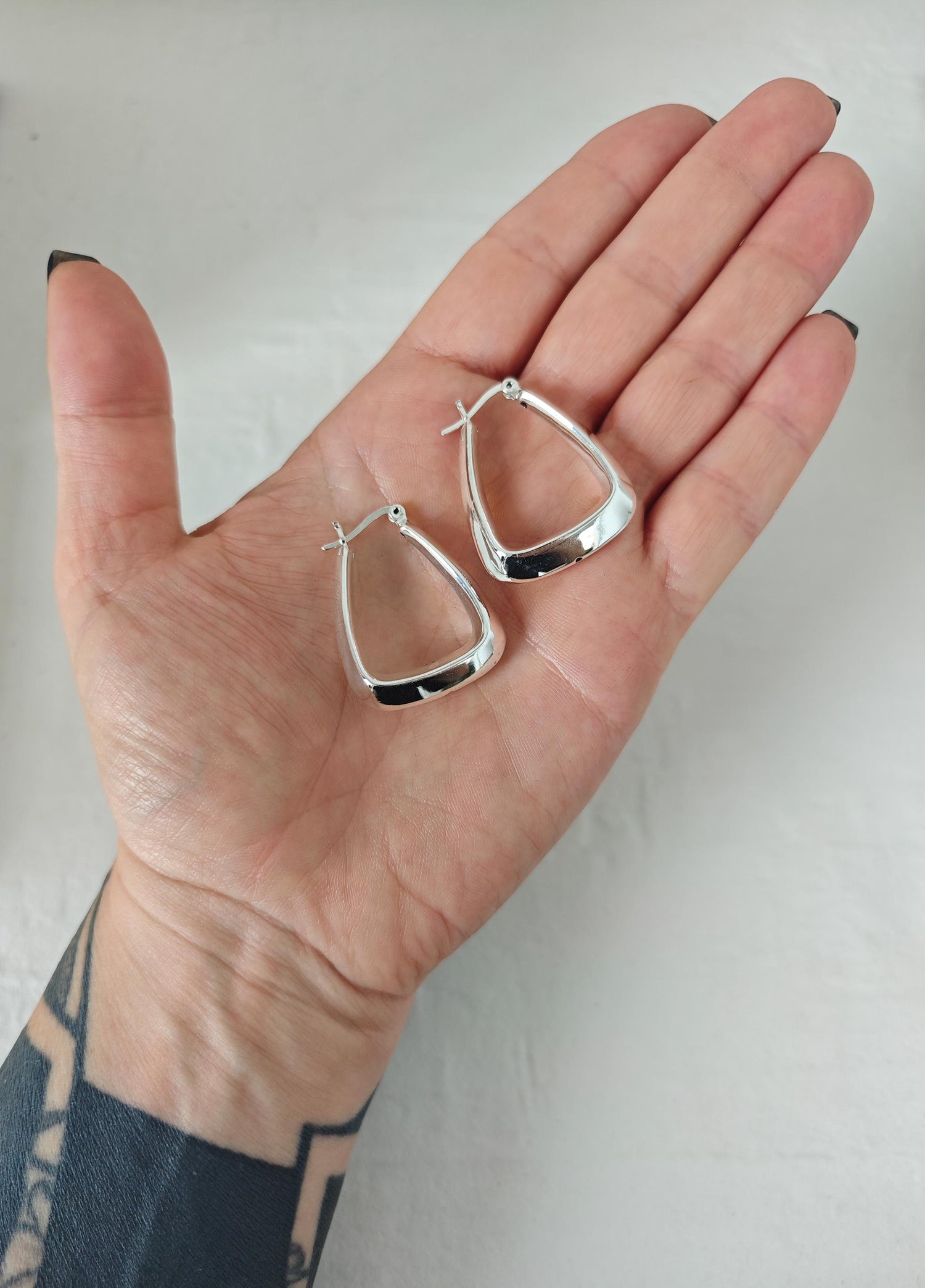 Statement Silber Creolen, Puffy Hoop Ohrringe, Große Creolen aus 925 Silber in Trapez Form, Puffy Trapeze Hoops
