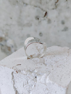 Bandring aus 925 Silber, Breiter Statement Silberring hochglanzpoliert, Polished Minimal Silver Ring, Organic Y2K Schmuck - CocosyBerlin