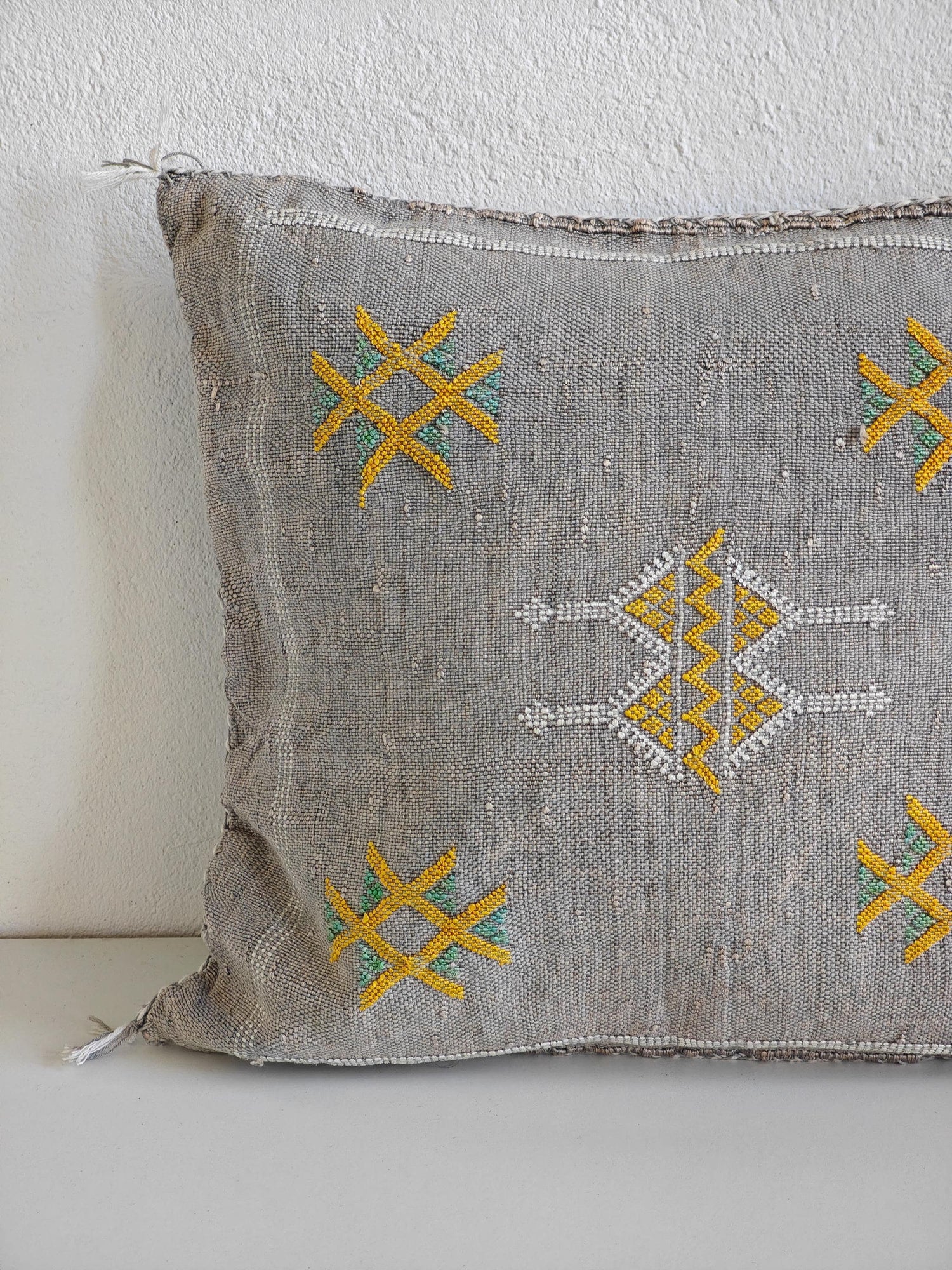 Sabra Kissenbezug aus Marakesch, Boho Kissenhülle Marokko, Sabra Silk Cushion Cover