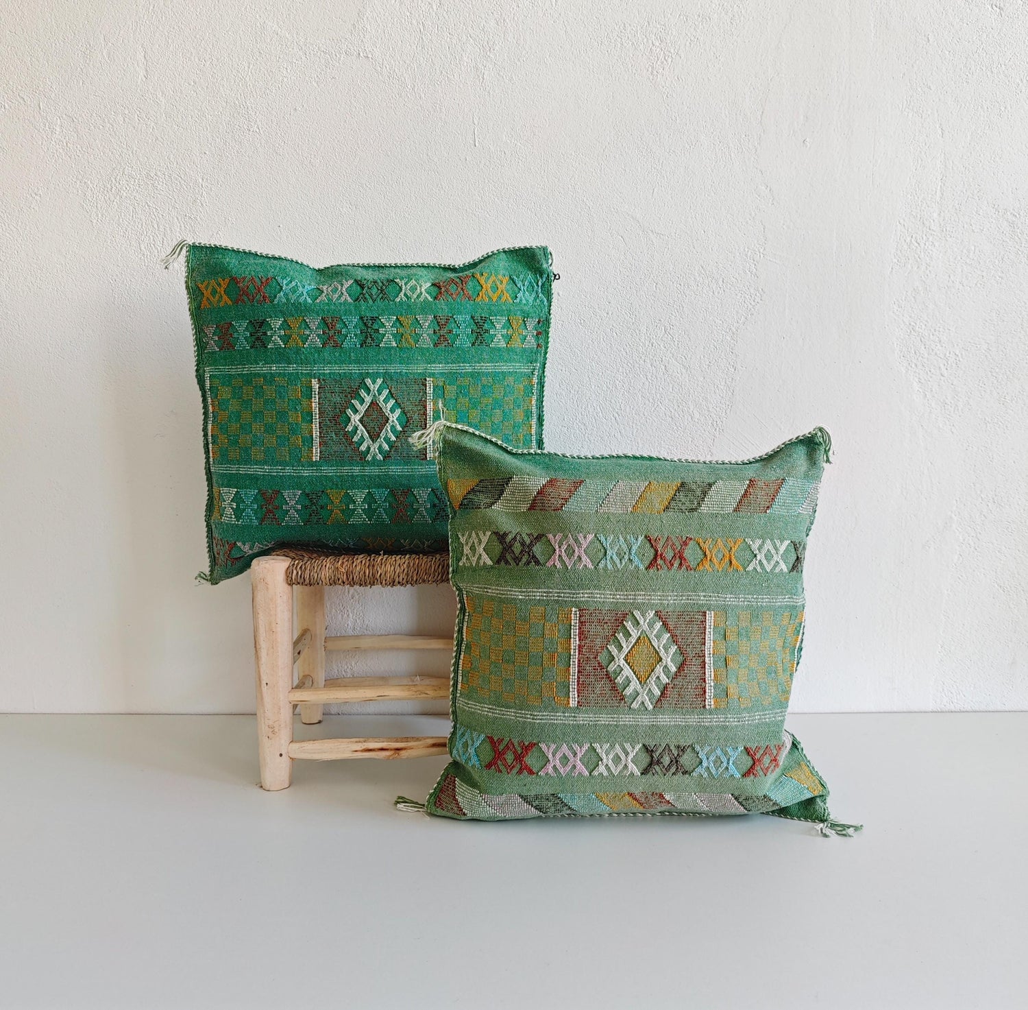 Sabra Kissenbezug aus Marrakesh, Boho Marokkanische Kissenhülle, Sabra Silk Cushion Cover - Limited Green Edition