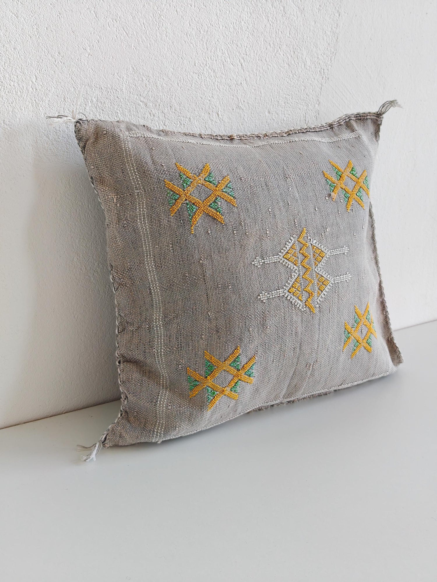 Sabra Kissenbezug aus Marakesch, Boho Kissenhülle Marokko, Sabra Silk Cushion Cover